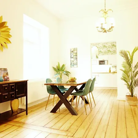 Appartamento Superior Apartment Mit Tropical Feeling L 2 Schlafzimmer Nahe City L Messe L Flughafen L Hbf