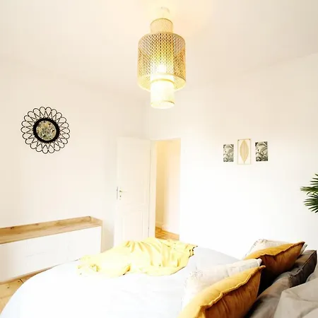 Superior Apartment Mit Tropical Feeling L 2 Schlafzimmer Nahe City L Messe L Flughafen L Hbf *