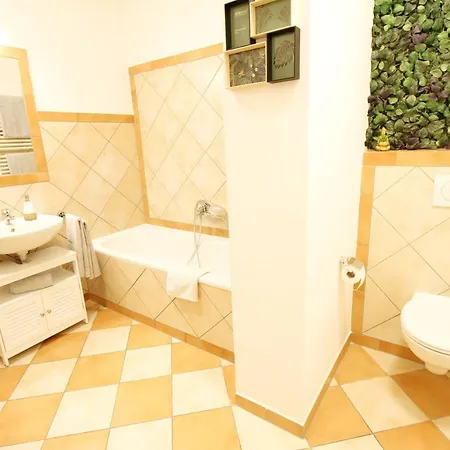 Appartamento Superior Apartment Mit Tropical Feeling L 2 Schlafzimmer Nahe City L Messe L Flughafen L Hbf *