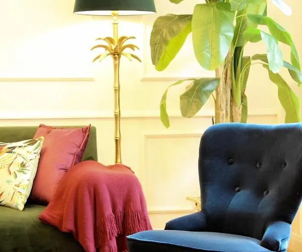 Apartment Secret Hideaways Tropical Feeling Mit 2 Schlafzimmer Nahe L Messe L Flughafen L Hbf Duisburg